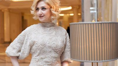 Gülnarə Xəlilova bir-birindən zövqlü ziyafət libaslarında - FOTOLAR